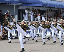 Vicepresidente de la Rep blica presidi desfile de la Armada del